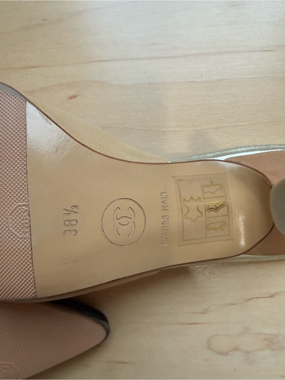 Vintage CHANEL Beige with Black Pointed Toe Mule Heels size 38.5 - Picture 10 of 12
